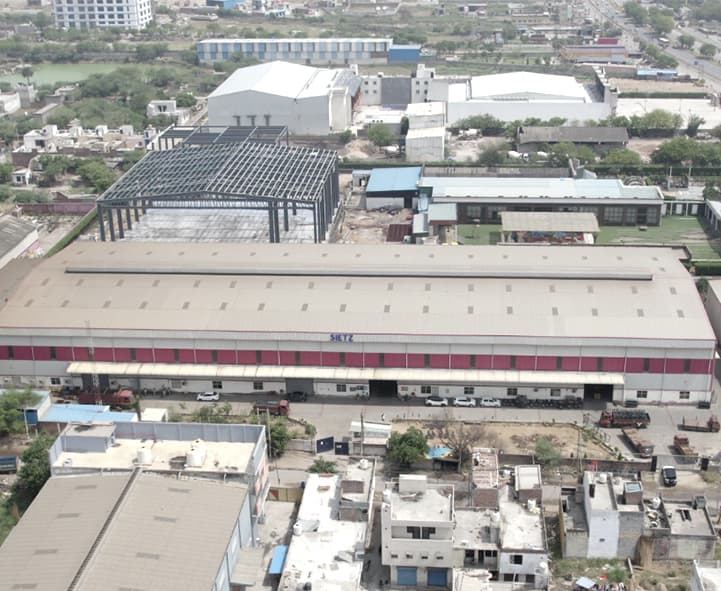 Heavy fabrication division with precision-welded structural components and machinery